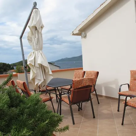 Nera Apartment